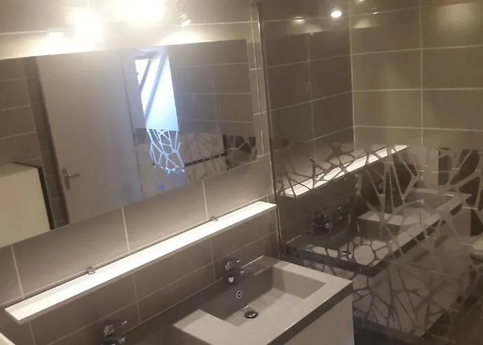 Place De L'etoile Apartment